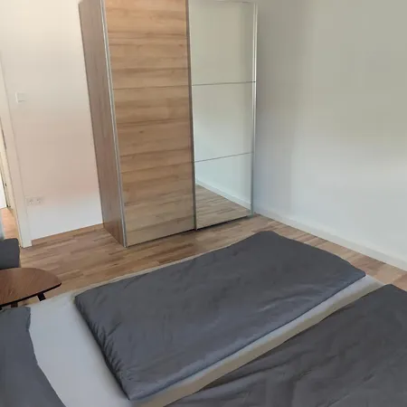 Private Centrally Located Apartment *
