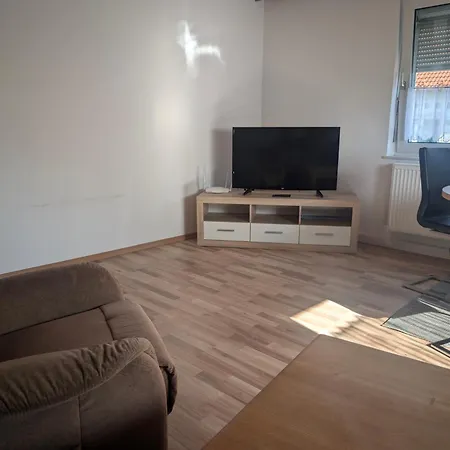 Apartment Private Centrally Located *